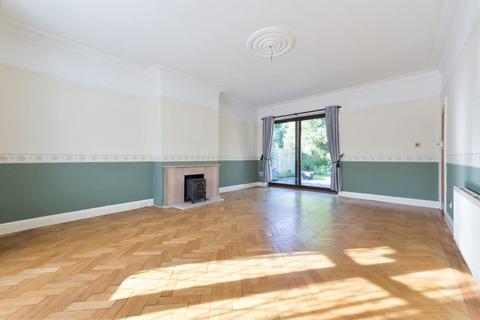 132 Brighton Road, Burgh Heath, Tadworth, KT20 6AQ