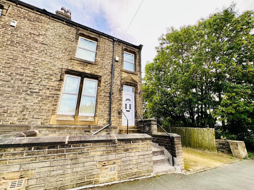 Wood Street, Longwood, Huddersfield 3 bed end of terrace house for sale
