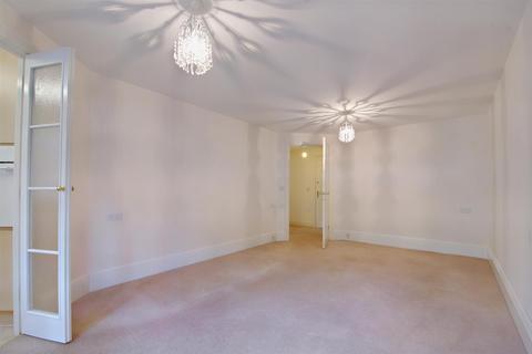 1 bedroom apartment for sale, Coleridge Court, Clevedon, BS21 6FL