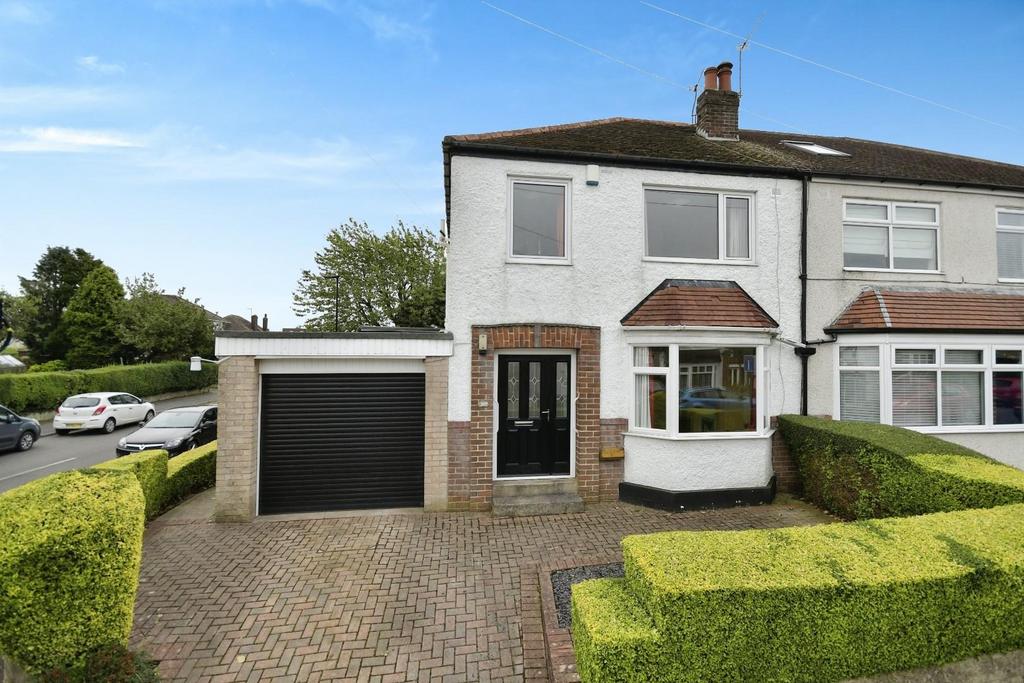 Westwick Road, Greenhill, Sheffield, S8 7BY 3 bed semidetached house