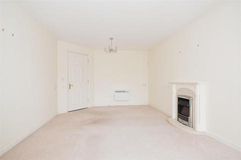 1 bedroom apartment for sale, Rowleys Court, Sandhurst Street, Oadby, Leicester