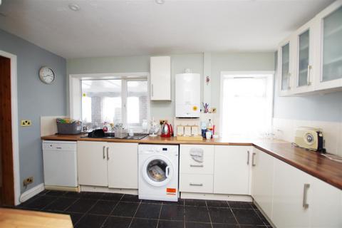 28 Conan Doyle Walk, Swindon, SN3 6JB