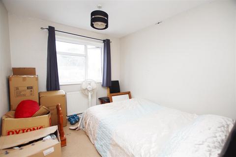 28 Conan Doyle Walk, Swindon, SN3 6JB