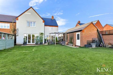 25 Shield Way, Bidford On Avon, Alcester, B50 4HA