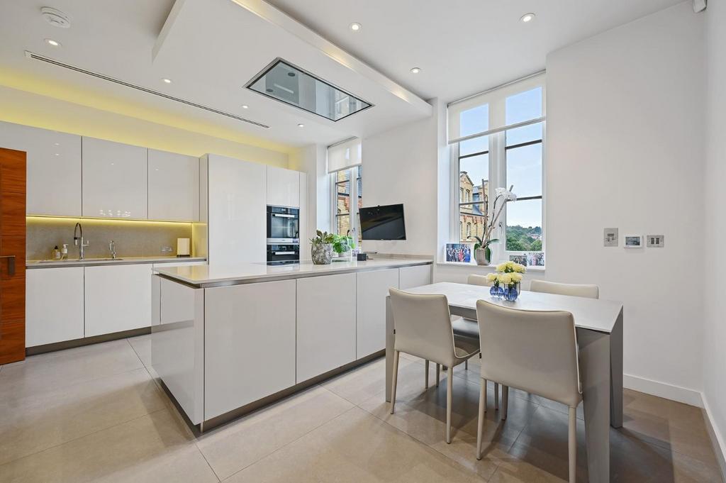 TEC - 3 Fairford Court - Kitchen A3 (1).jpg