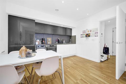 2 bedroom apartment for sale - Falcondale Court | Lakeside Drive | NW10