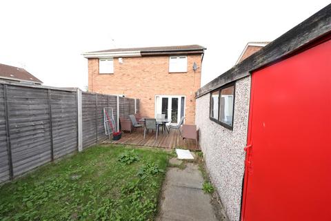 2 bedroom semi-detached house for sale, Greenhow Close, Hull