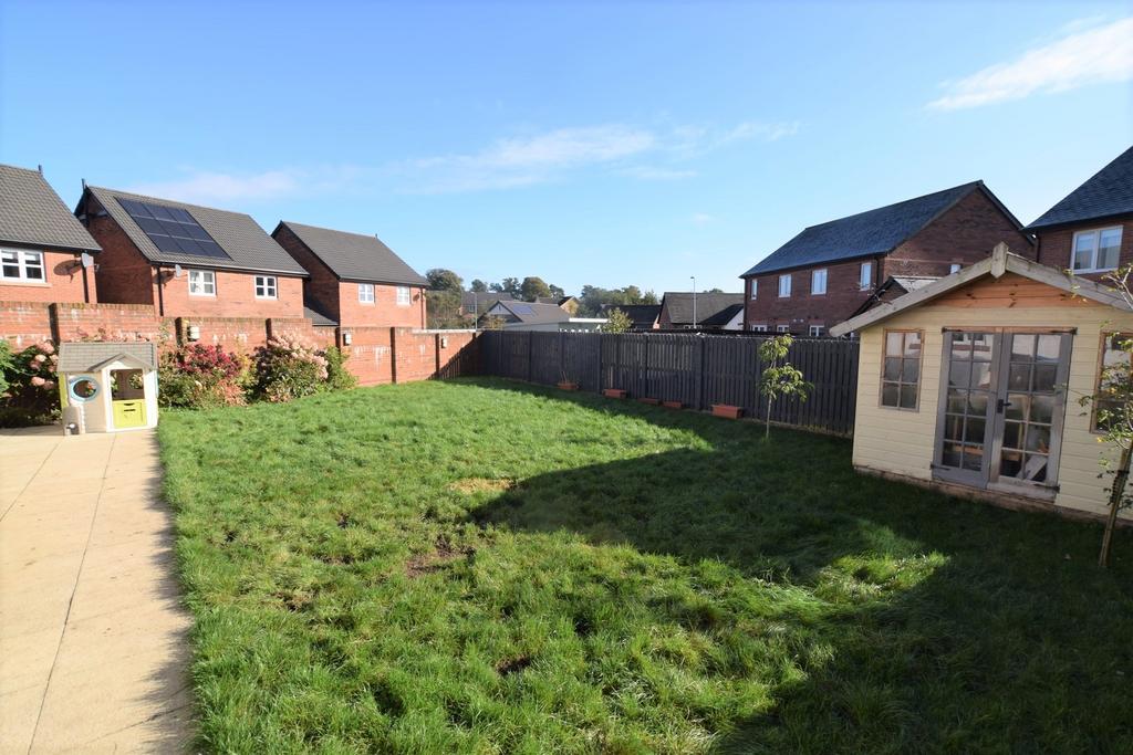 8 Carruthers Crescent, Dumfries, DG1 3 LF - Grieve