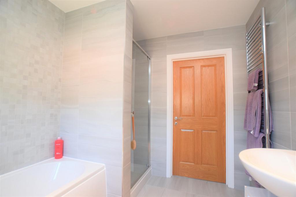 8 Carruthers Crescent, Dumfries, DG1 3 LF - Grieve