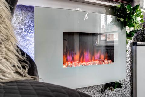 2 bedroom semi-detached house to rent, Swan Street, Brierley Hill, West Midlands, DY5
