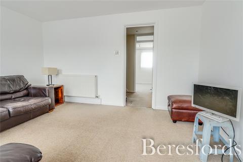 3 bedroom semi-detached house for sale - Hitchin Close, Romford, RM3