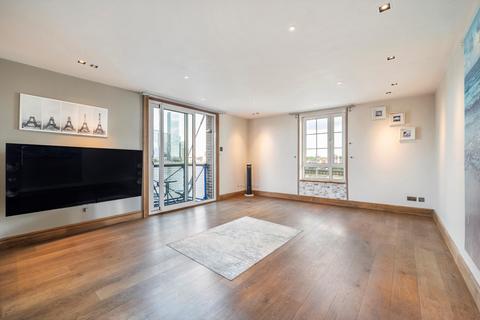 1 bedroom apartment for sale, Papermill Wharf, Narrow Street, London, E14.