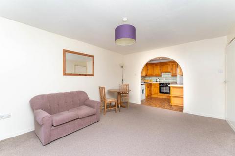 48 Cheriton Close, London, W5 1TR