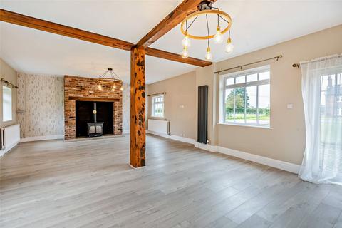 5 bedroom semi-detached house to rent, Castle Mill Lane, Altrincham, Cheshire, WA15