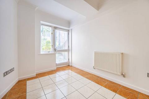 2 bedroom townhouse for sale, Lushington Lane, Eastbourne BN21