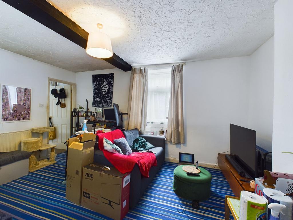 Flats 1 3, Gloucester Road, Coleford 3 bed flat for sale £155,000