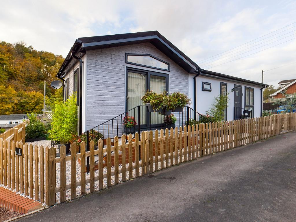 Railway Road, Cinderford, GL14 2 bed park home for sale £145,000