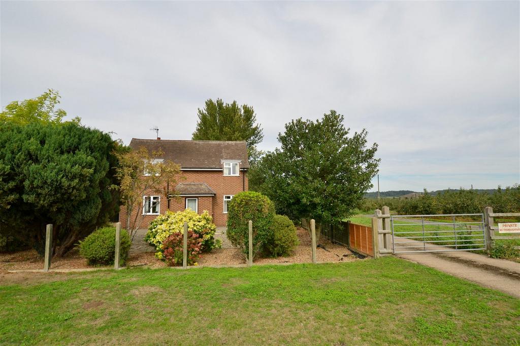 Main Road, Cropthorne, Pershore, WR10 3NE 3 bed detached house for sale