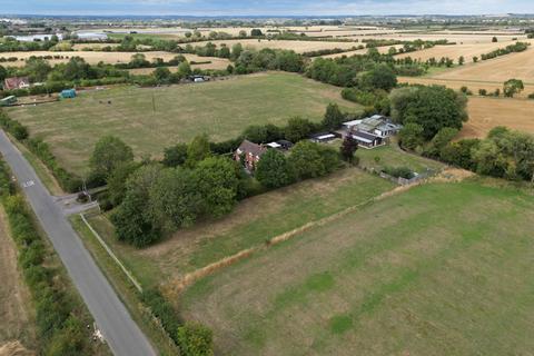 3 bedroom detached house for sale, Willersey Road, Badsey, Evesham, WR11 7HE