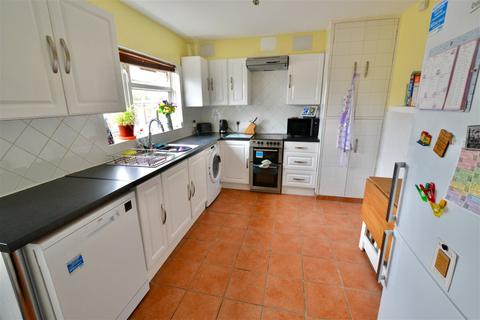 3 bedroom semi-detached house for sale, Rynal Place, Evesham, WR11 4PZ