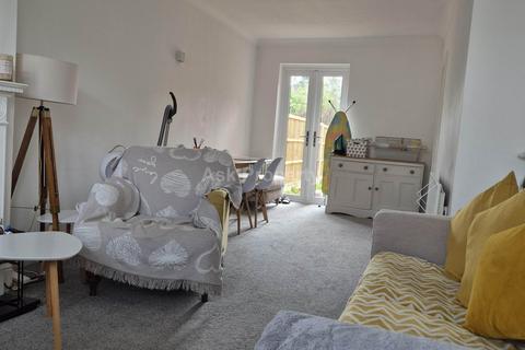 3 bedroom semi-detached house for sale, Erewash Grove, Nottingham
