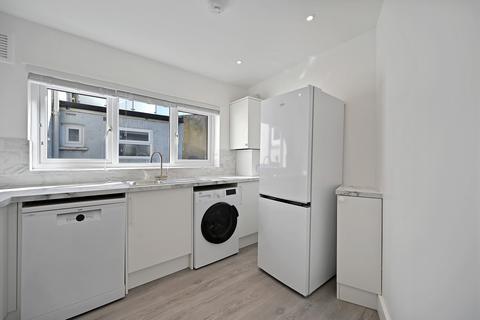 4 bedroom flat to rent - Dawes Road, London SW6