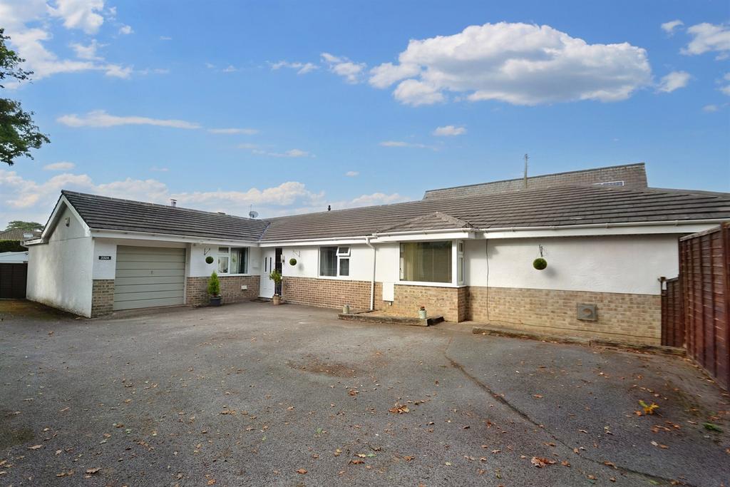 Corfe Mullen 4 bed detached bungalow for sale £575,000