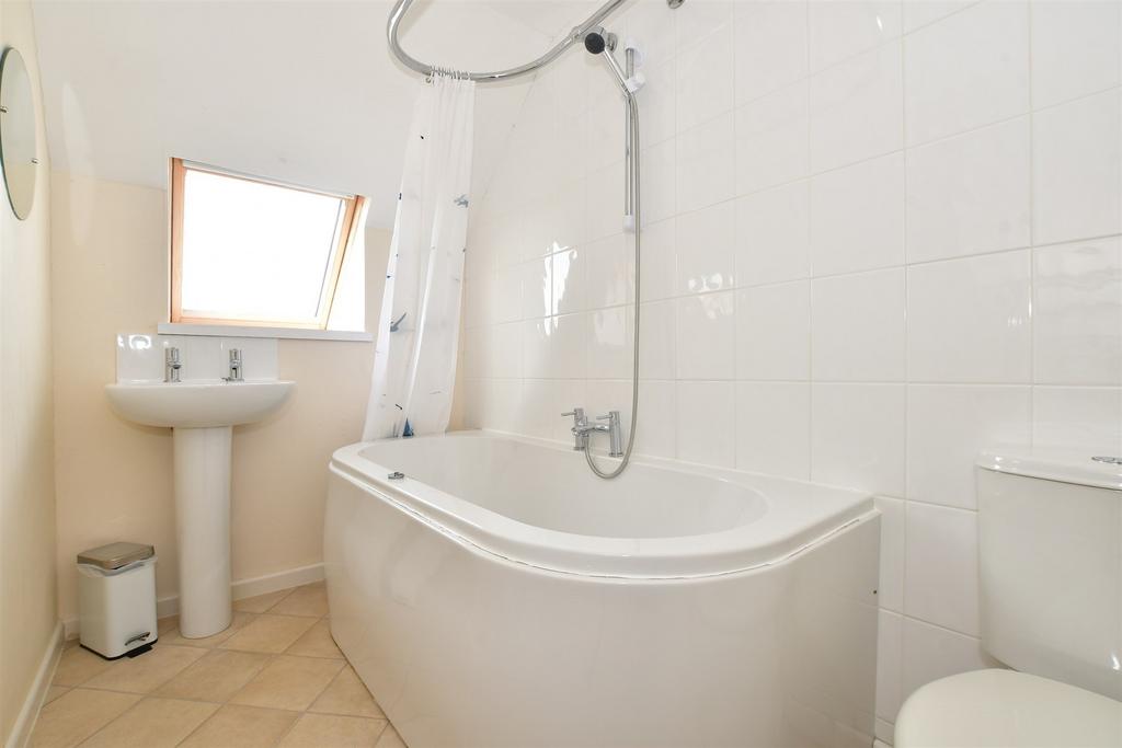 En Suite Bathroom