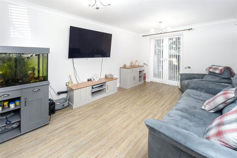 33 Dalton Crescent, Durham, DH1 4FB