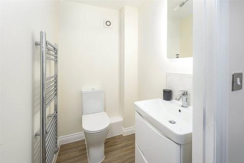 33 Dalton Crescent, Durham, DH1 4FB