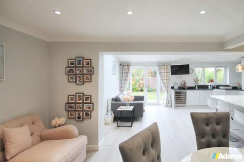 1 Aylsham Close, Widnes, WA8 4FF