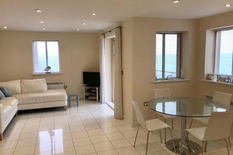 2 bedroom apartment to rent, Honeycombe Beach, Boscombe