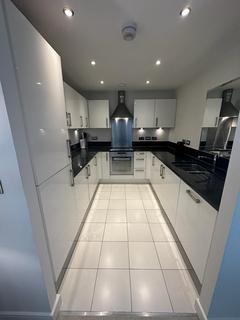 2 bedroom apartment to rent, Honeycombe Beach