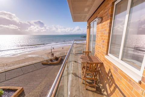 undefined, Honeycombe Beach, Bournemouth