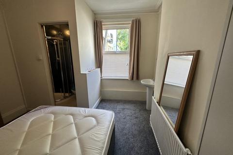 1 bedroom flat to rent, Walpole Road, Boscombe