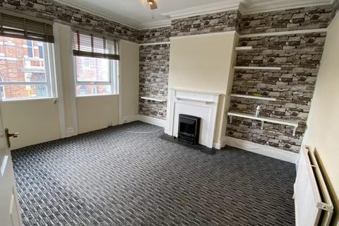 4 bedroom maisonette to rent, Christchurch Road