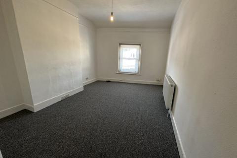1 bedroom flat to rent, Ashley Road, Boscombe