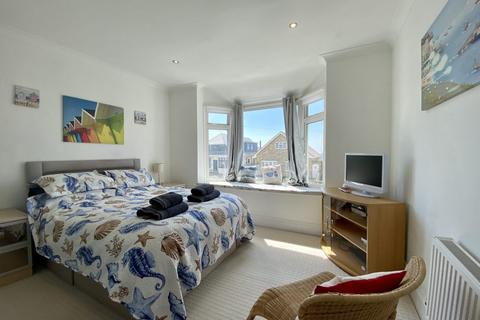 3 bedroom apartment to rent, Southbourne Overcliff Drive