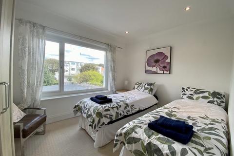 3 bedroom apartment to rent, Southbourne Overcliff Drive