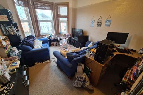2 bedroom flat to rent, Chatsworth Road, Bournemouth