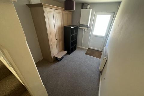 1 bedroom property to rent, Roumelia Lane, Boscombe