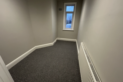 2 bedroom flat to rent, Holdenhurst Road, Bournemouth