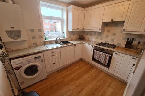 2 bedroom flat to rent, Windham Road, Boscombe