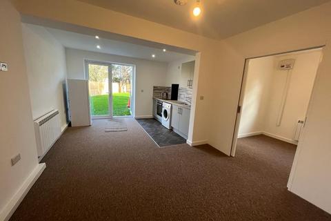 1 bedroom flat to rent, Methuen Close, Boscombe