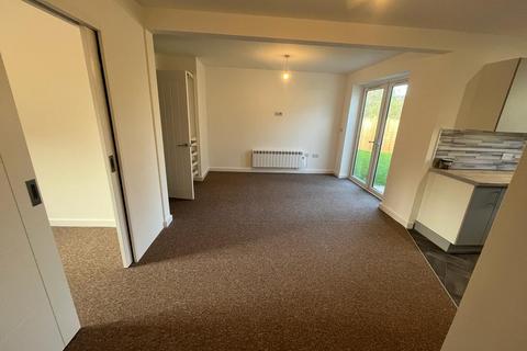 1 bedroom flat to rent, Methuen Close, Boscombe
