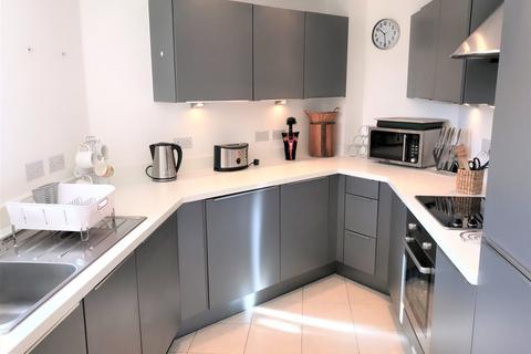 2 bedroom apartment to rent, Honeycombe Beach, Bournemouth