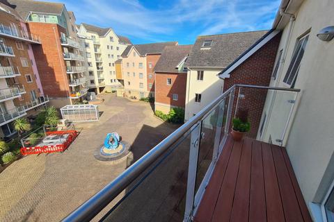 2 bedroom flat to rent, Honeycombe Beach, Boscombe