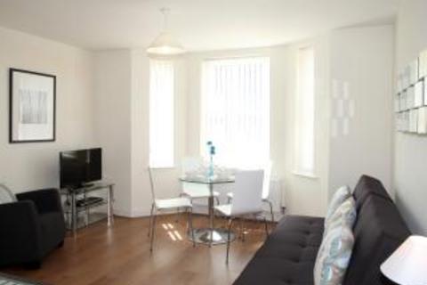 2 bedroom apartment to rent, Parkwood Road