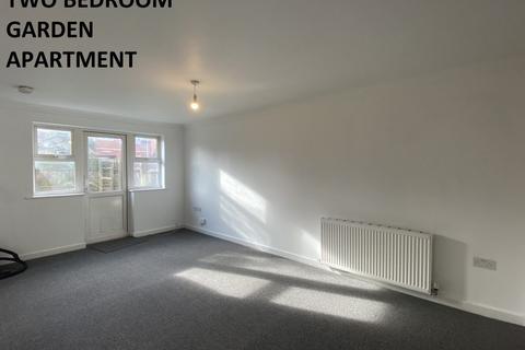 2 bedroom flat to rent, Edward Court, Shelley Road East
