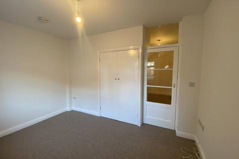 1 bedroom flat to rent, Christchurch Road, Pokesdown